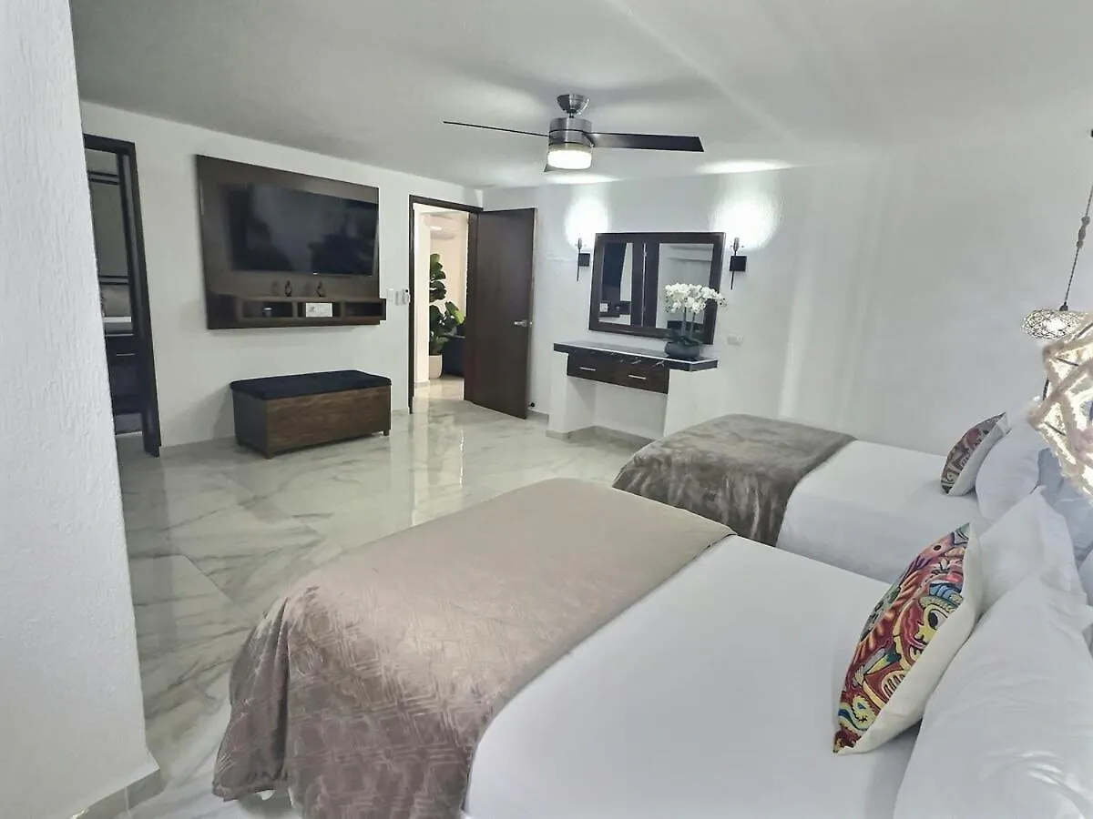 Newly Renovated & Furnished Apartment Cozumel